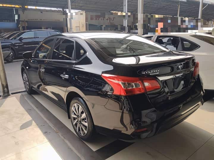 Фото 5 - Nissan Sylphy