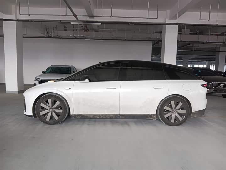 Фото 3 - LiXiang i6