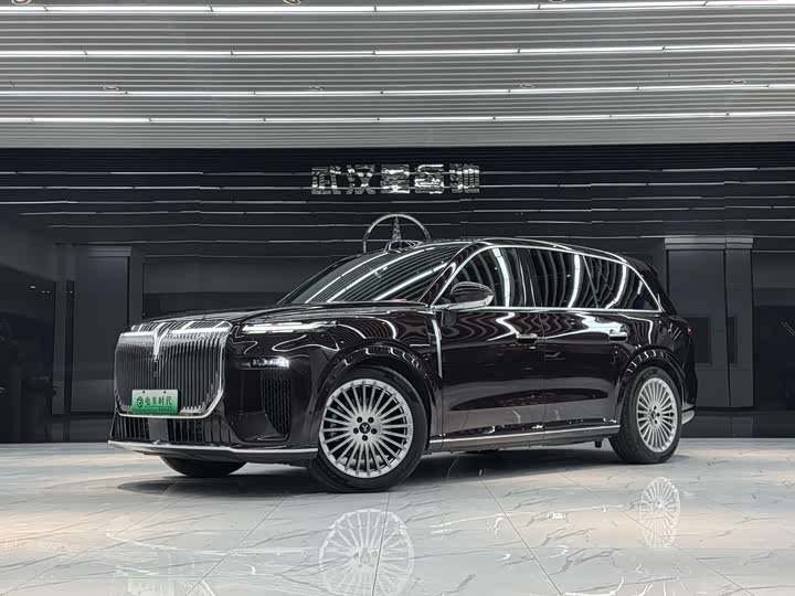 Фото 1 - Voyah Taishan