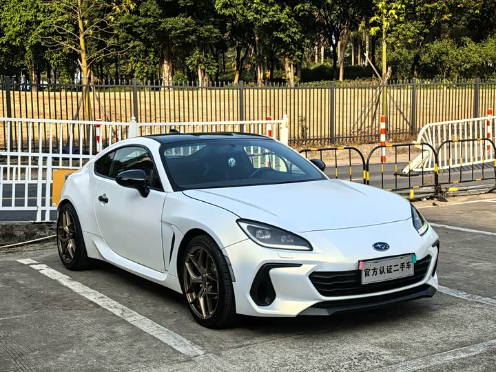 Фото 3 - Subaru BRZ