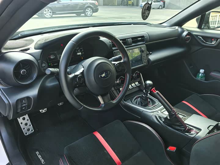 Фото 5 - Subaru BRZ