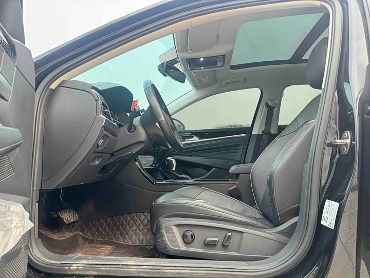 Фото 6 - Volkswagen Passat