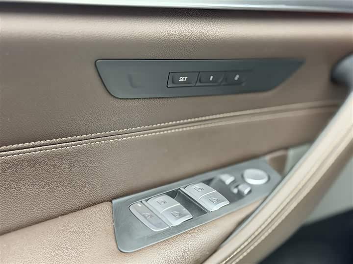 Фото 7 - BMW 5 Series