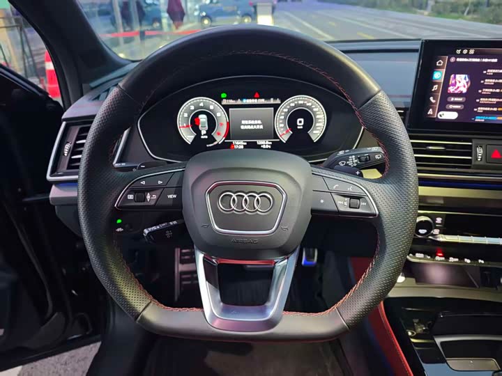Фото 4 - Audi Q5L