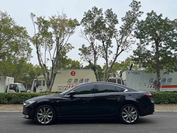 Фото 4 - Mazda Atenza