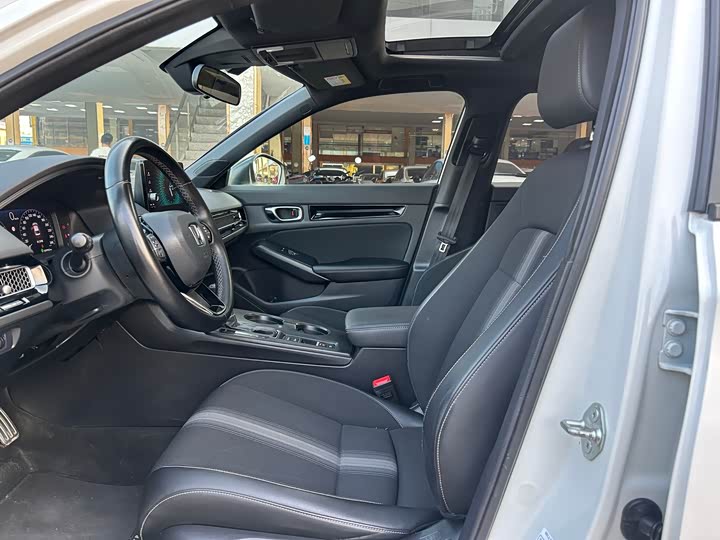 Фото 7 - Honda Civic