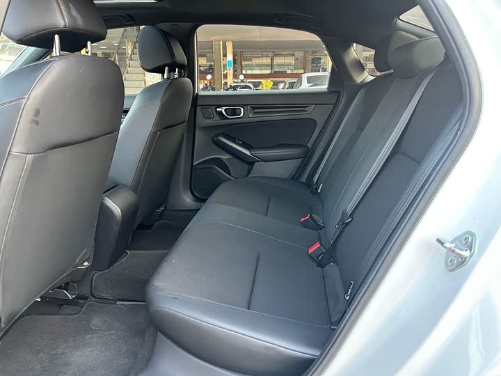 Фото 8 - Honda Civic