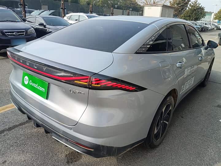 Фото 7 - Geely Galaxy L6