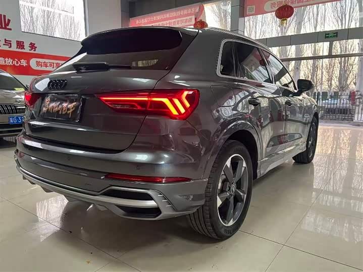 Фото 3 - Audi Q3