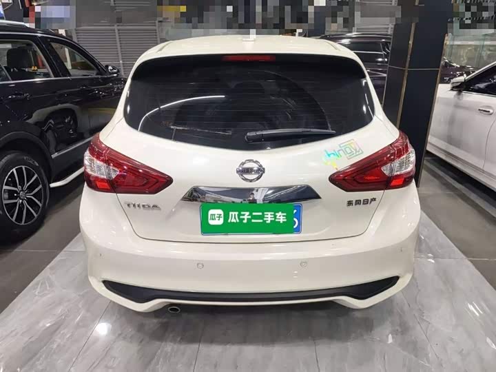 Фото 6 - Nissan Tiida