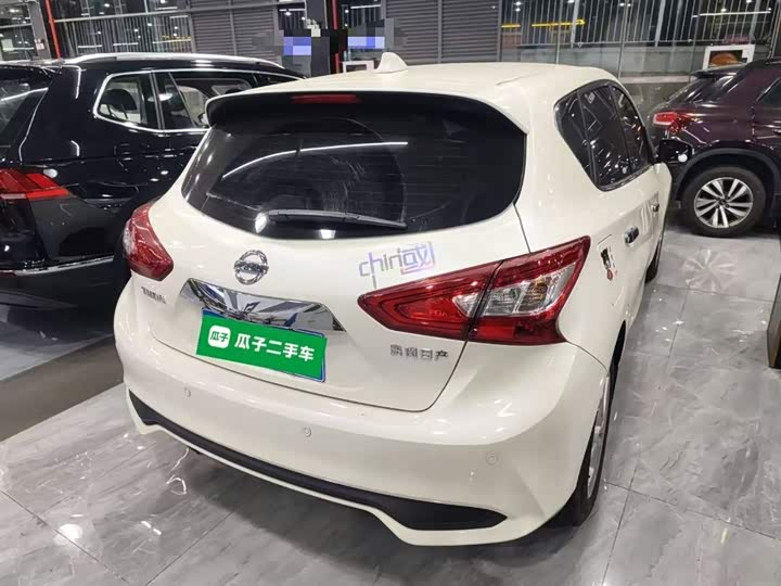 Фото 7 - Nissan Tiida