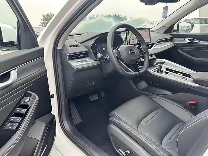 Фото 5 - Geely Preface