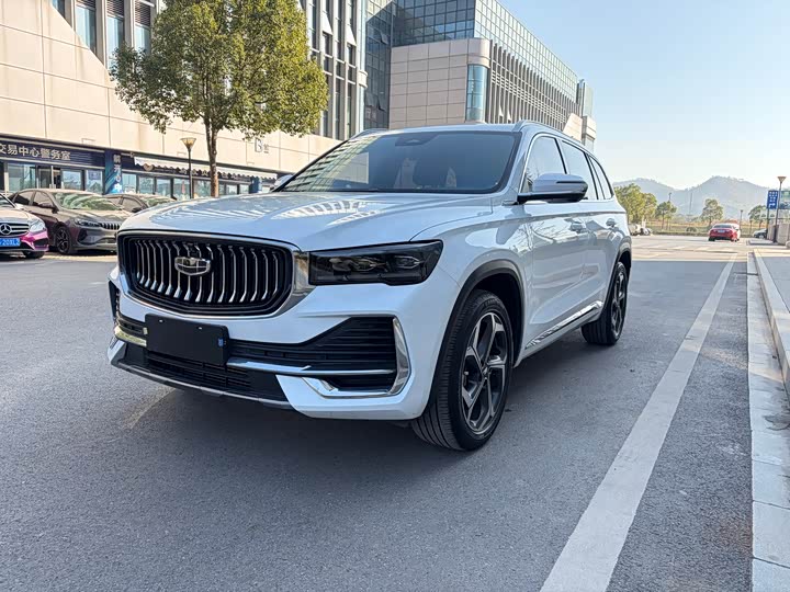 Фото 1 - Geely Monjaro