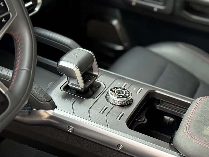 Фото 6 - Jetour T2