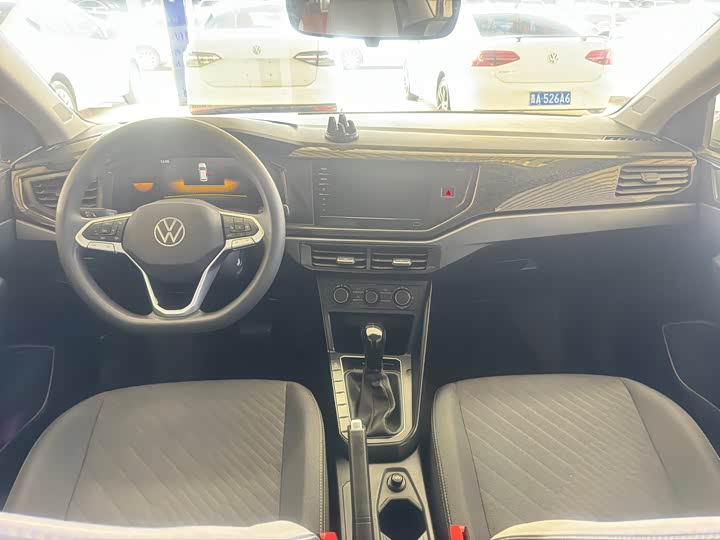 Фото 9 - Volkswagen Lavida