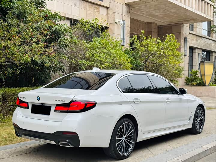 Фото 4 - BMW 5 Series