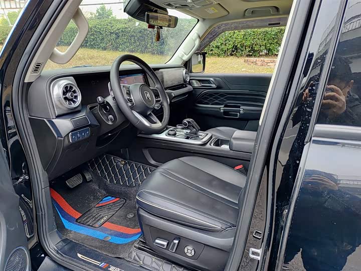 Фото 7 - Tank 300