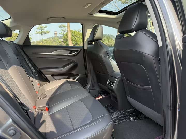 Фото 8 - Changan Eado Plus