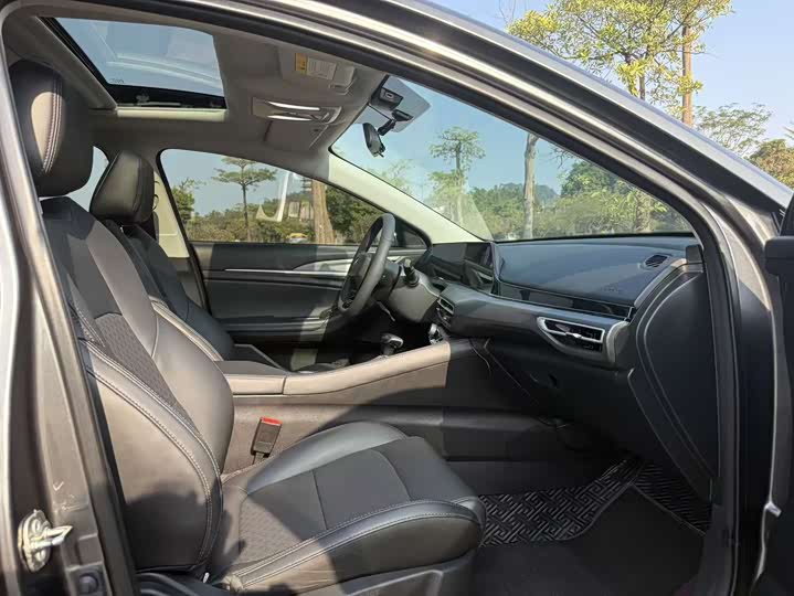 Фото 9 - Changan Eado Plus