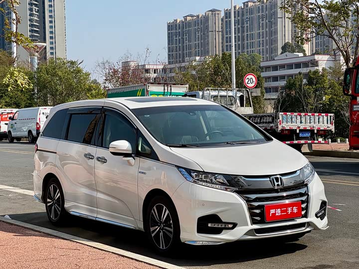 Фото 3 - Honda Odyssey