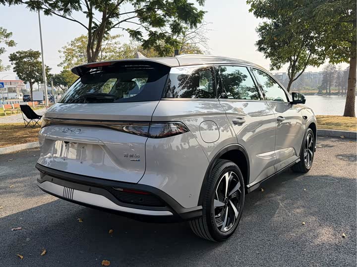 Фото 9 - BYD Sea Lion 05 DM-i Hybrid