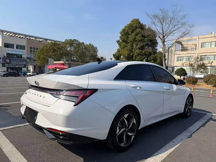 Фото 6 - Hyundai Elantra N line