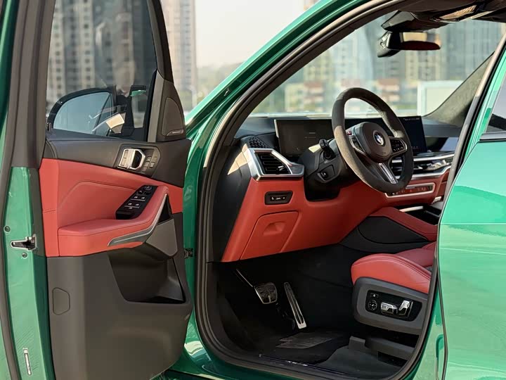 Фото 4 - BMW X5 M