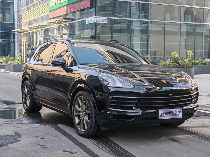 Фото 3 - Porsche Cayenne Hybrid