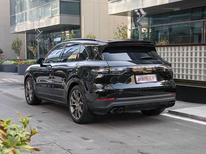 Фото 6 - Porsche Cayenne Hybrid