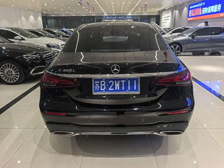 Photo 5 - Mercedes-Benz E-Class