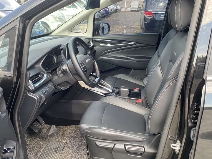 Фото 5 - Maxus G50