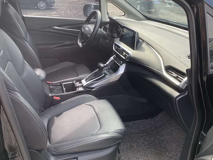 Фото 8 - Maxus G50