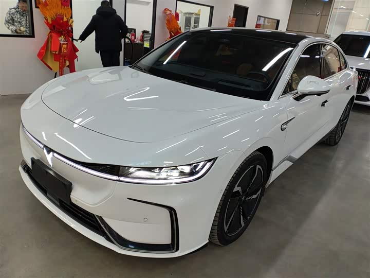 Фото 2 - Voyah Passion