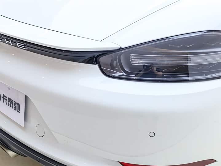 Фото 2 - Porsche 718