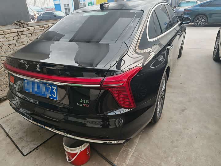 Фото 7 - Hongqi H5