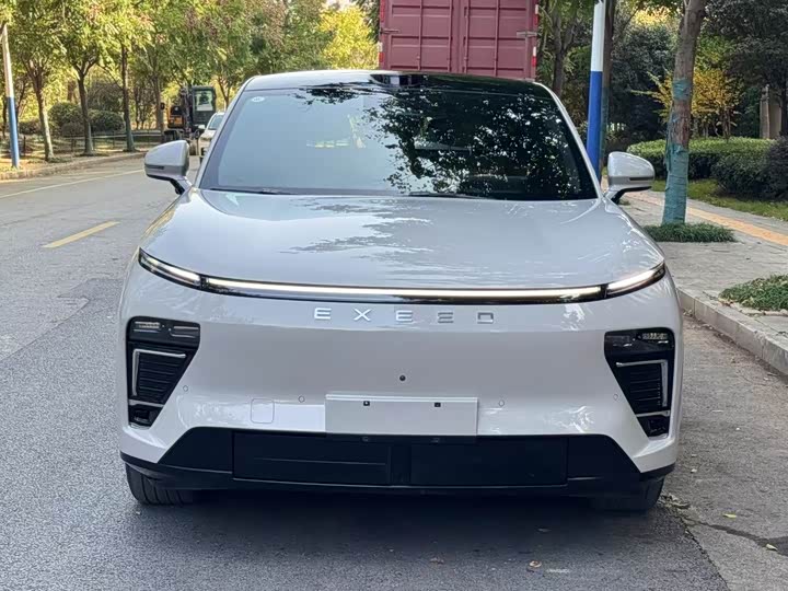 Фото 2 - Exeed Sterra ET