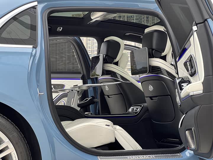 Фото 8 - Mercedes-Benz Maybach S-Class