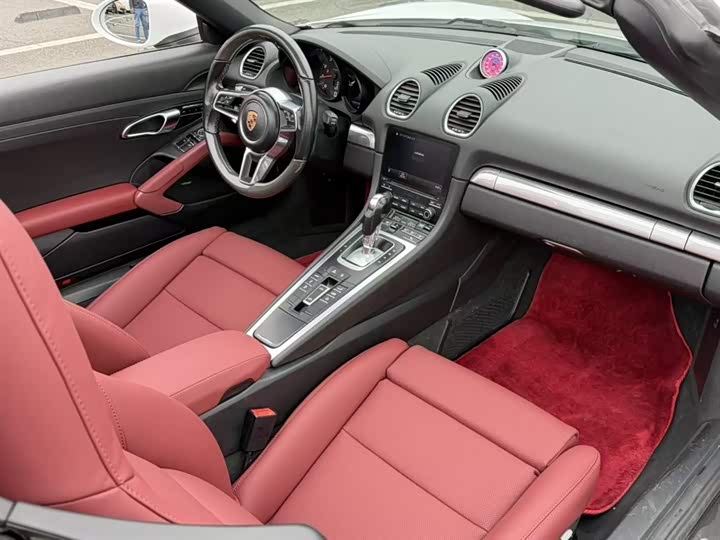 Фото 4 - Porsche 718