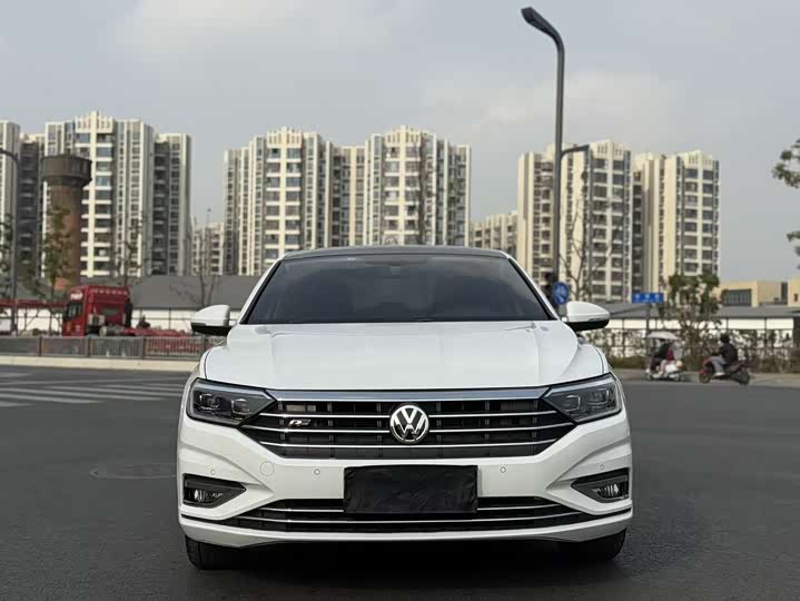 Фото 2 - Volkswagen Sagitar L