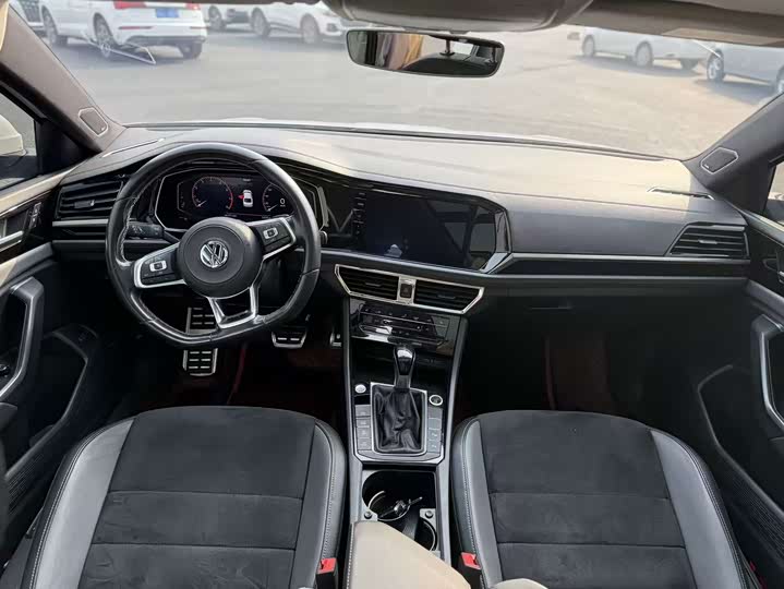 Фото 8 - Volkswagen Sagitar L