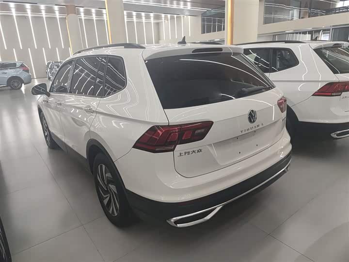 Фото 5 - Volkswagen Tiguan L Pro