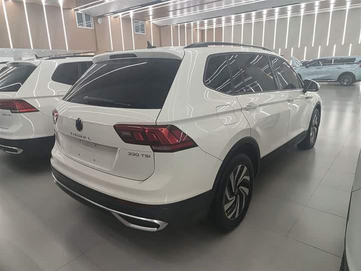 Фото 7 - Volkswagen Tiguan L Pro