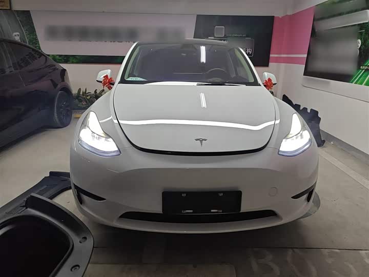 Фото 3 - Tesla Model Y