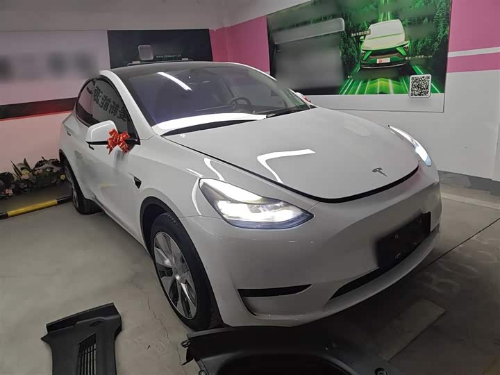 Фото 4 - Tesla Model Y