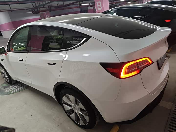 Фото 5 - Tesla Model Y