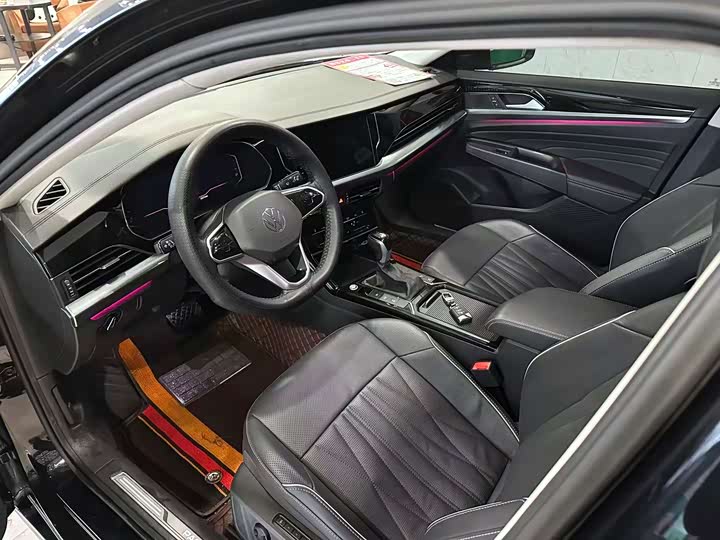 Фото 5 - Volkswagen Passat