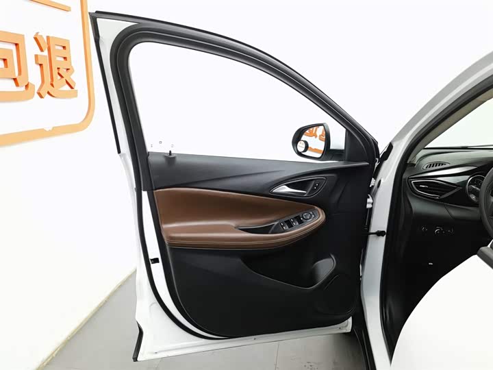 Фото 8 - Buick Encore GX