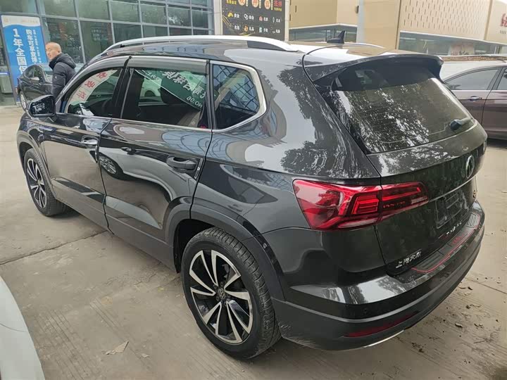 Фото 5 - Volkswagen Tharu