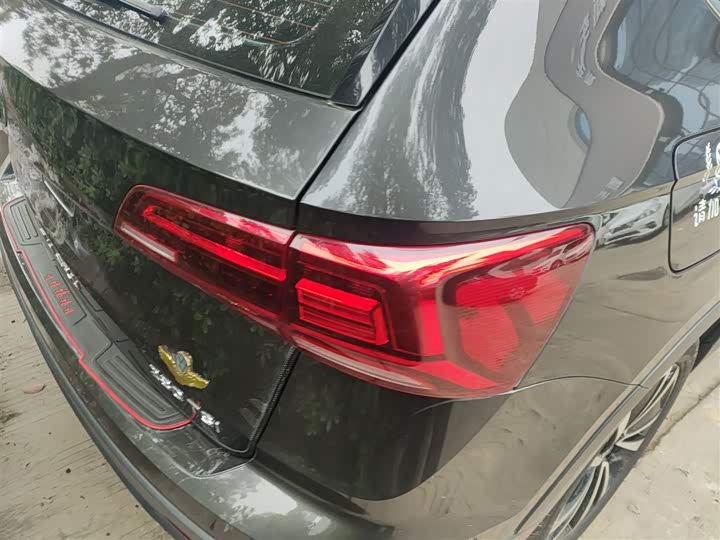 Фото 8 - Volkswagen Tharu