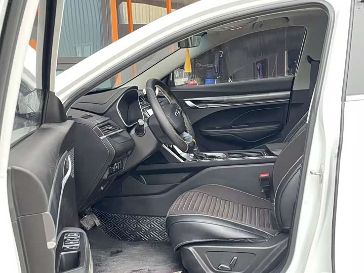 Фото 4 - Geely Binrui